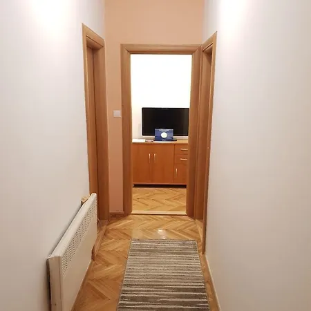 Nena * Split